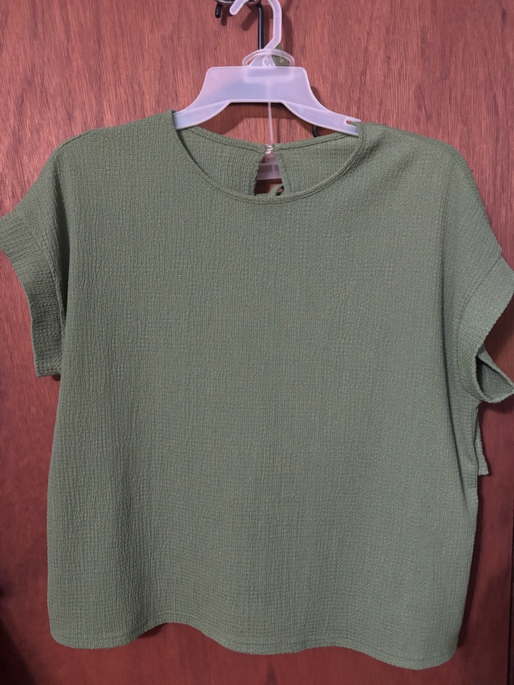 SHEIN Olive Green Textured Short Sleeve Tee